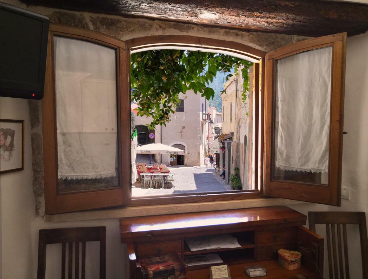 "Il Nido" Apartment Sermoneta Exterior foto
